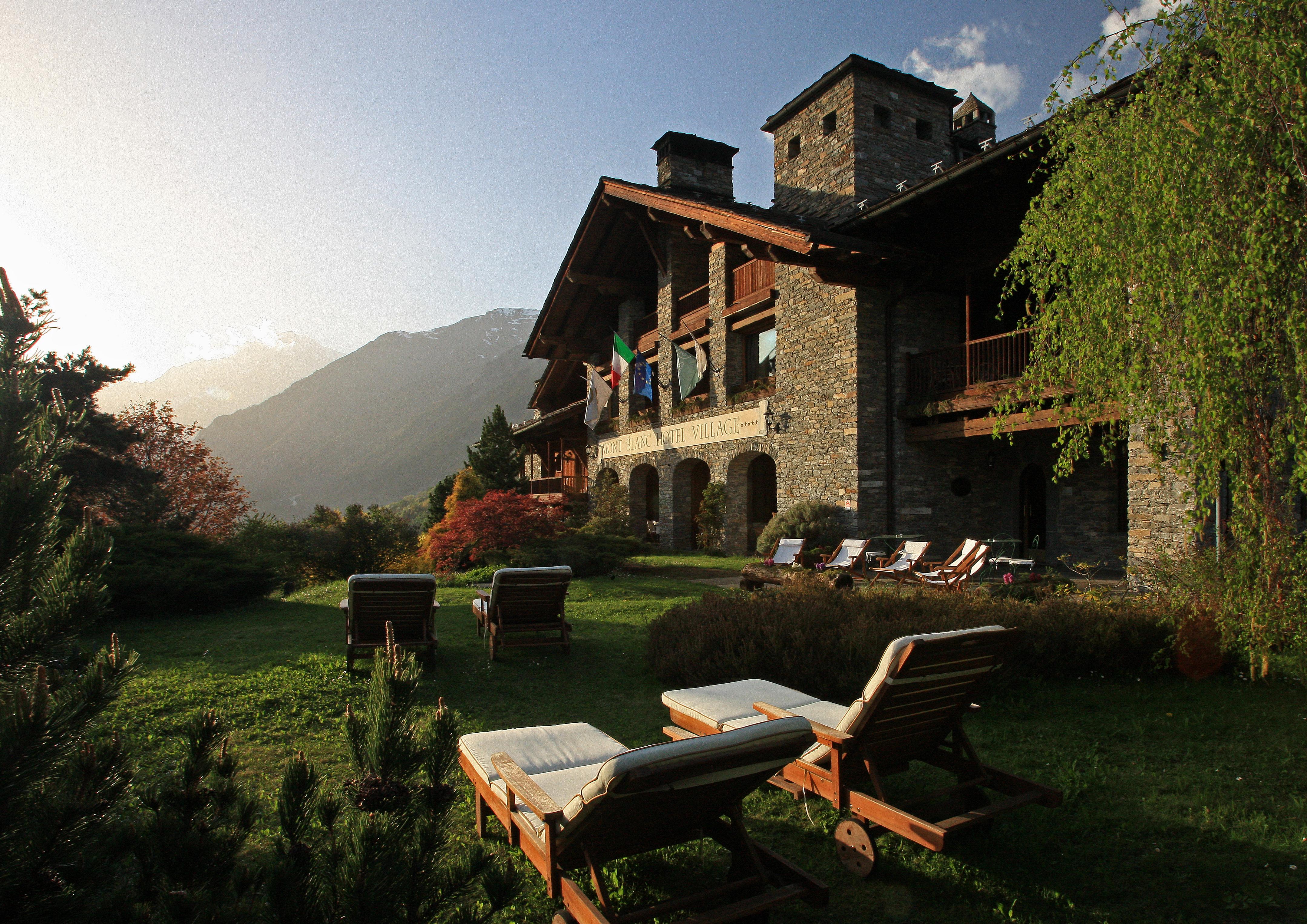 Relais Mont Blanc Hotel & Spa La Salle Eksteriør billede