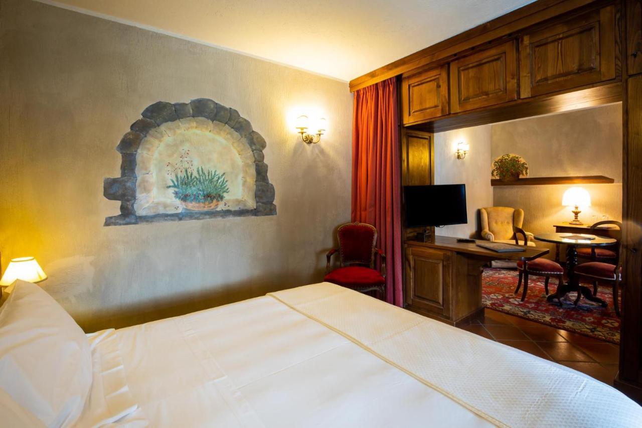 Relais Mont Blanc Hotel & Spa La Salle Eksteriør billede