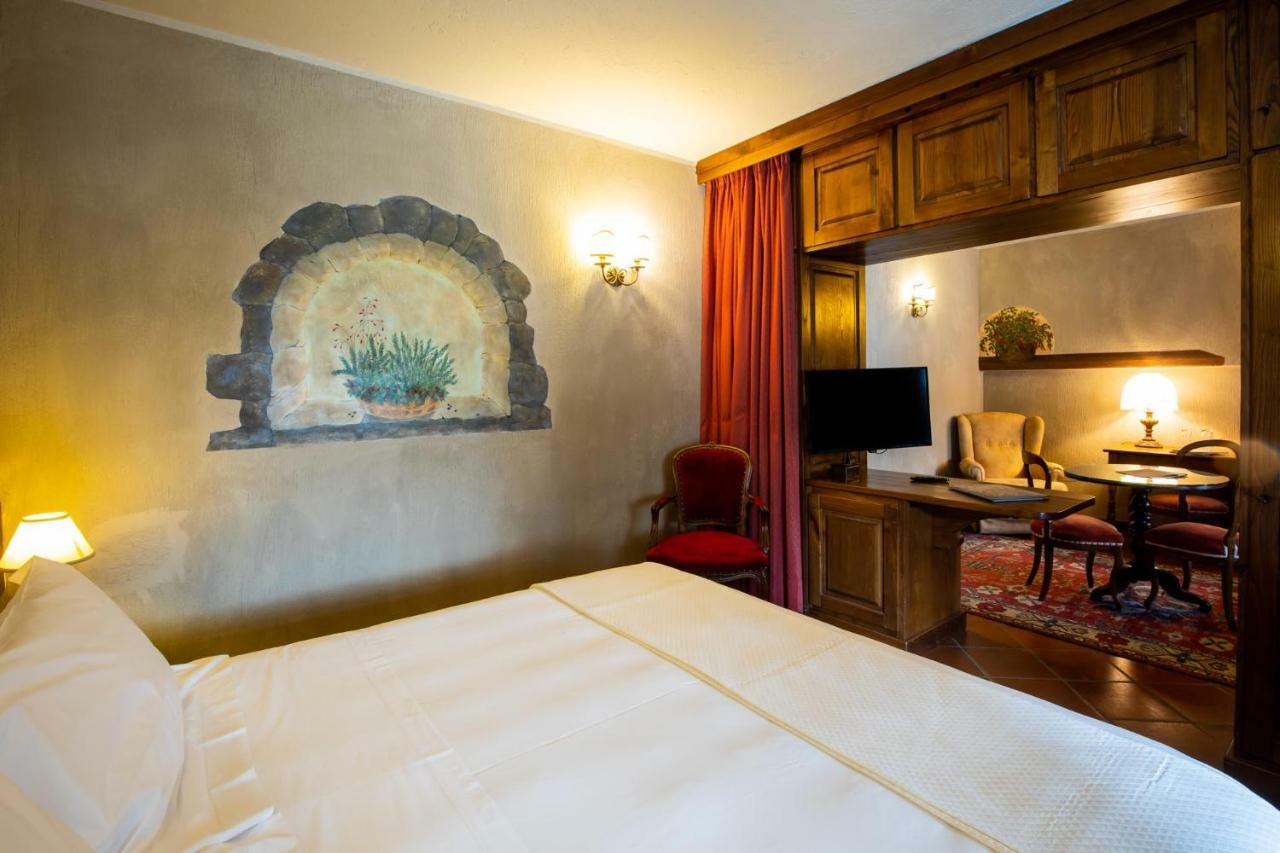 Relais Mont Blanc Hotel & Spa La Salle Eksteriør billede